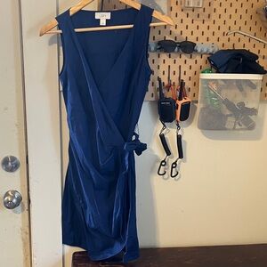 The loft, short wrap dress, size 0, navy, 97% cotton